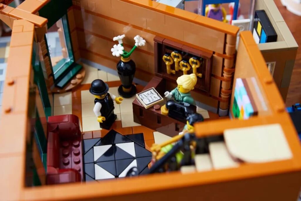 LEGO Boutique Hotel (9)