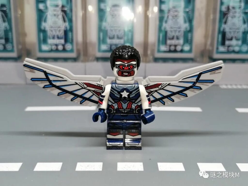 LEGO KOPF Captain America Falcon (2)
